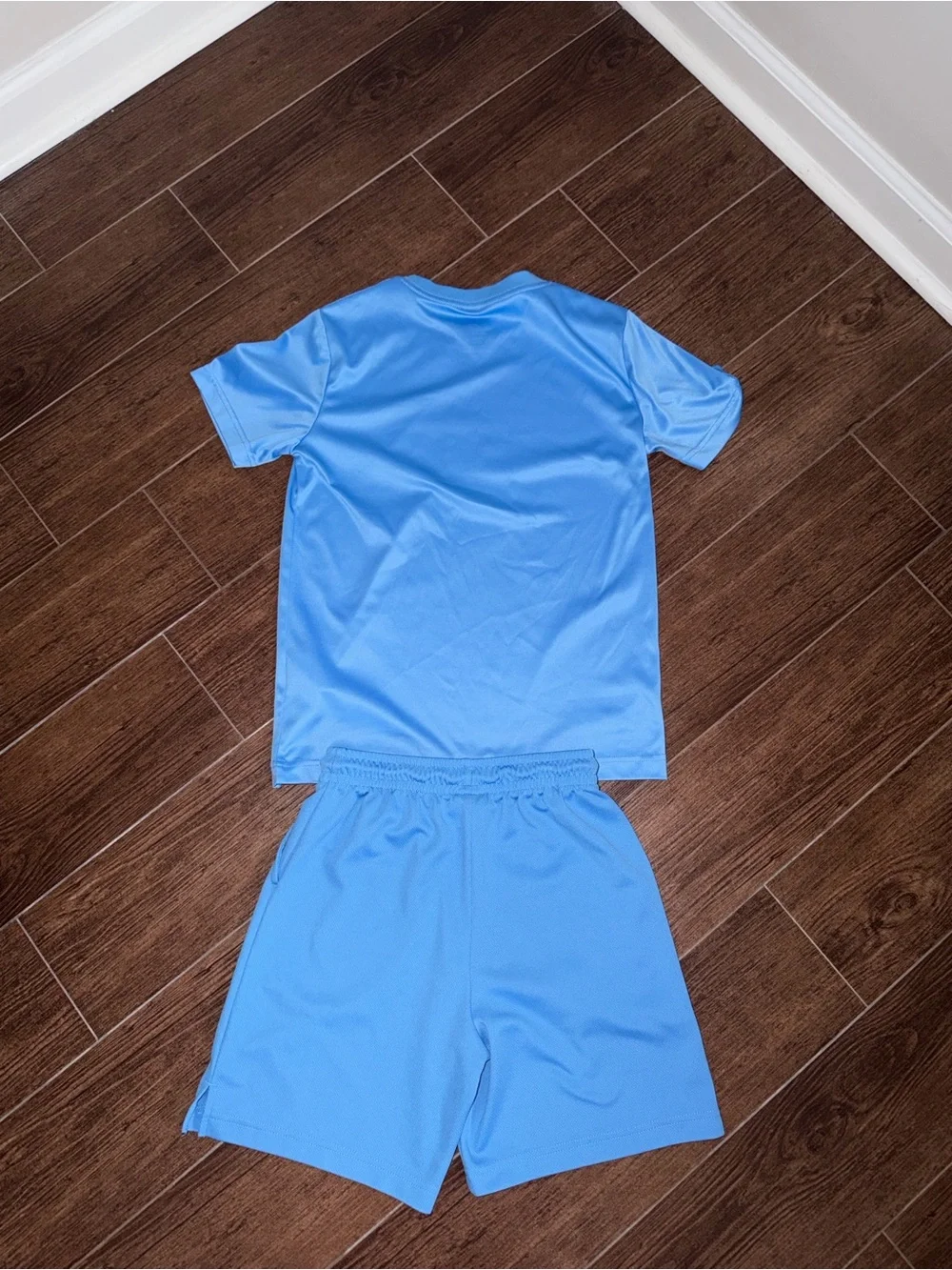 Boys Jordan dri-fit short set sz medium